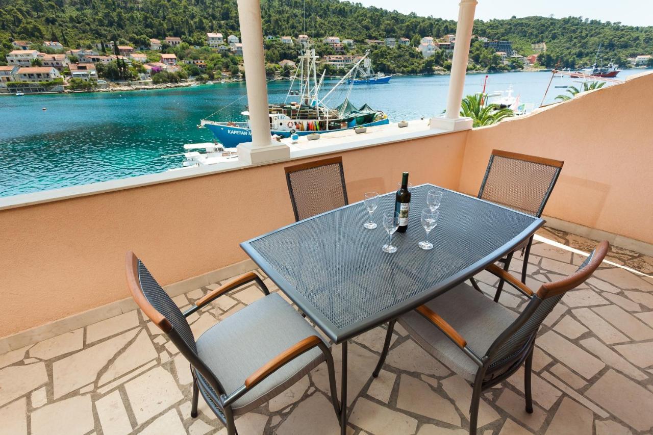 Apartments By The Sea Brna, Korcula - 7553 Smokvica  Exterior foto